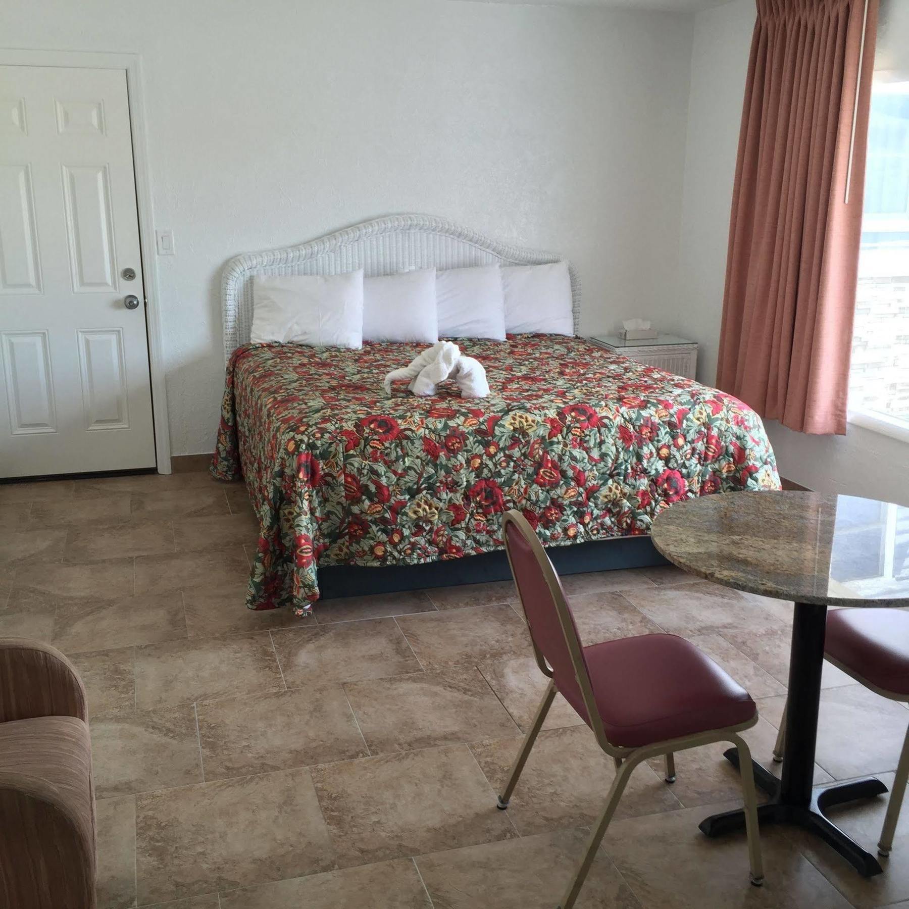 Pyramid Resort Motel Wildwood Crest Exterior photo